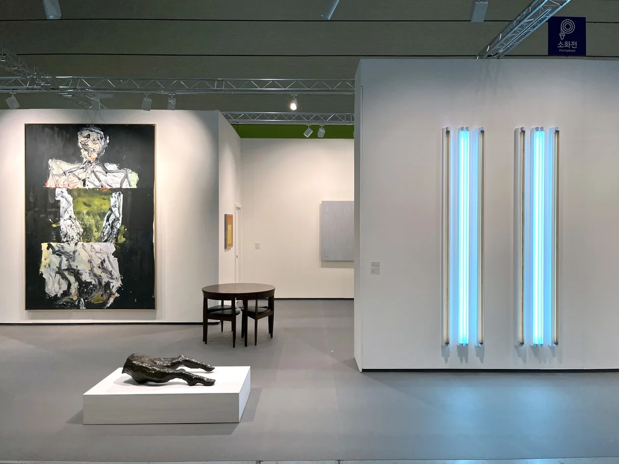 Вигляд стенду White Cube на Frieze Seoul 2025