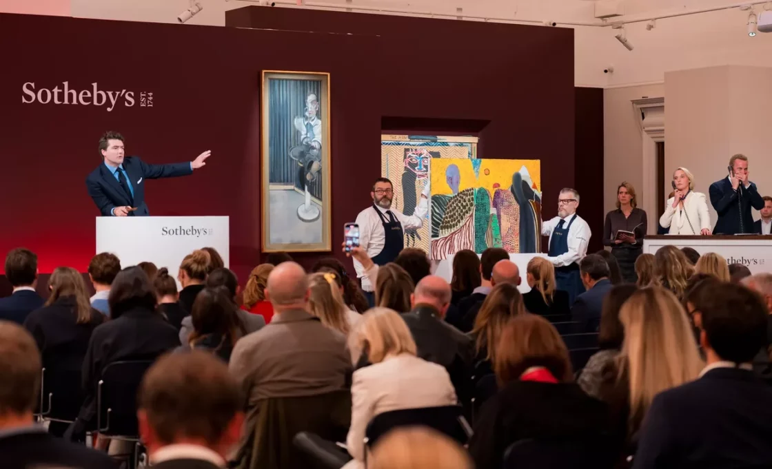 Під час аукціонних торгів Sotheby's