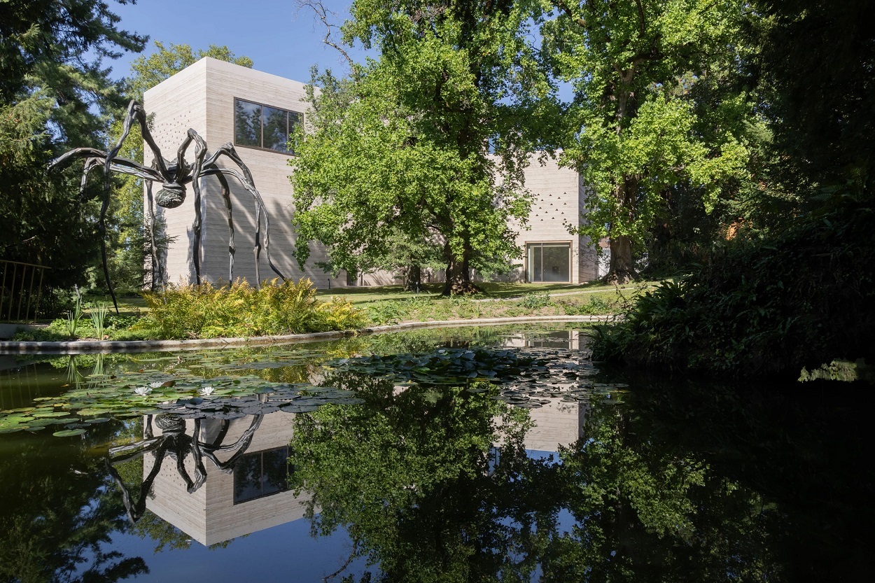 Нові споруди у Fondation Beyeler, спроєктований Пітером Цумтором. Фото: Іван Баан