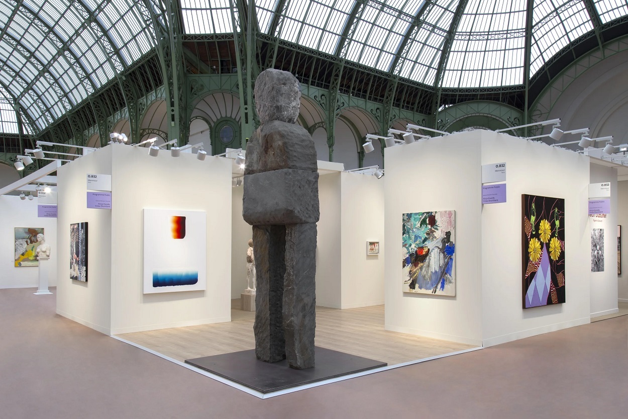 Стенд паризької галереї Mennour на Art Basel Paris 2026